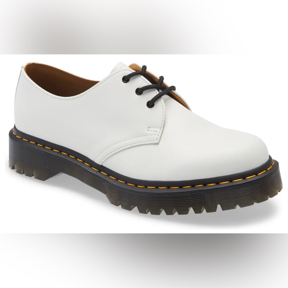 Dr. Martens white derby oxford shoes